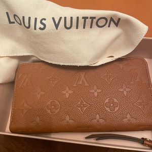 🔥Louis Vuitton BRAND NEW wallet🔥Cognac color. Outside & inside calf leather